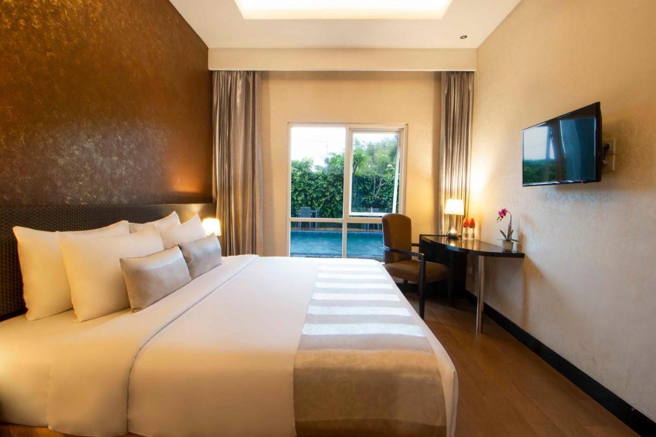 Solaris Hotel Malang Extérieur photo