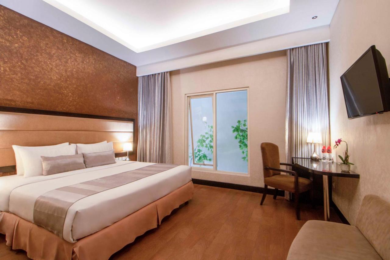 Solaris Hotel Malang Extérieur photo