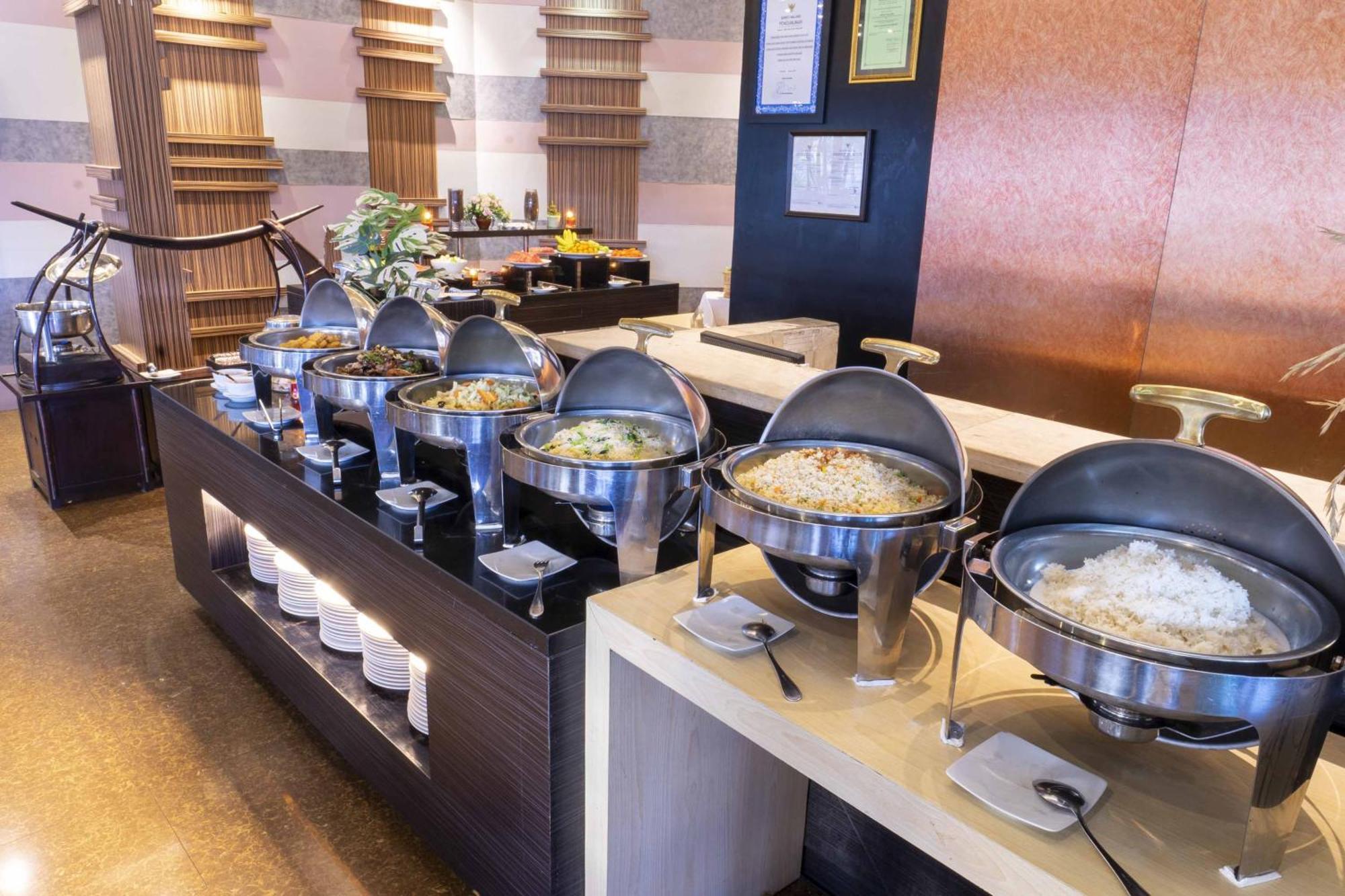 Solaris Hotel Malang Extérieur photo