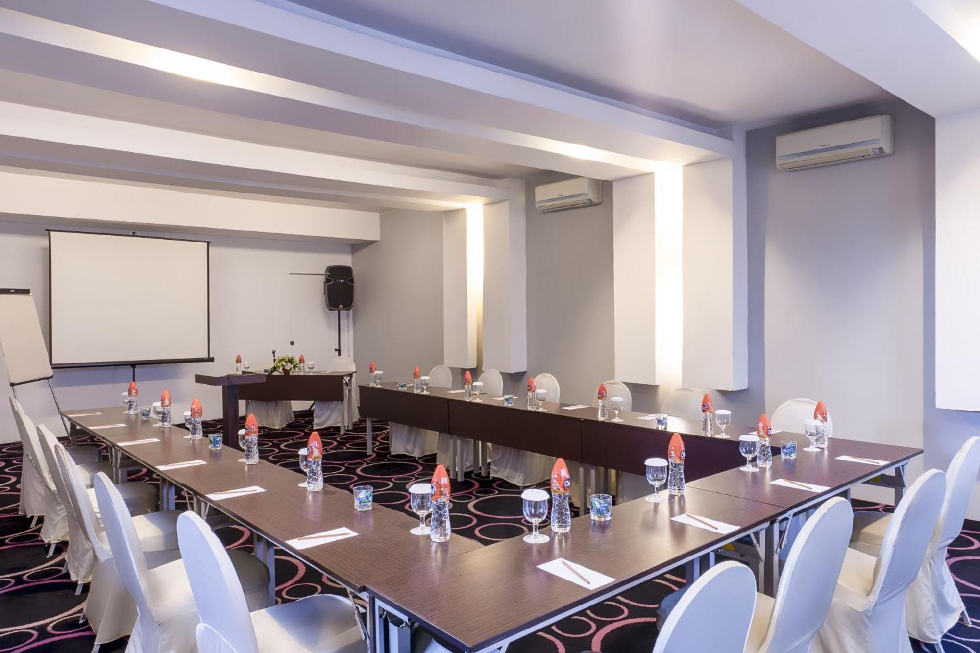 Solaris Hotel Malang Extérieur photo