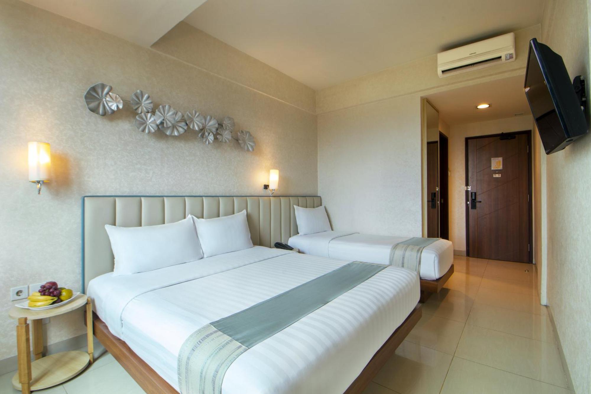 Solaris Hotel Malang Extérieur photo